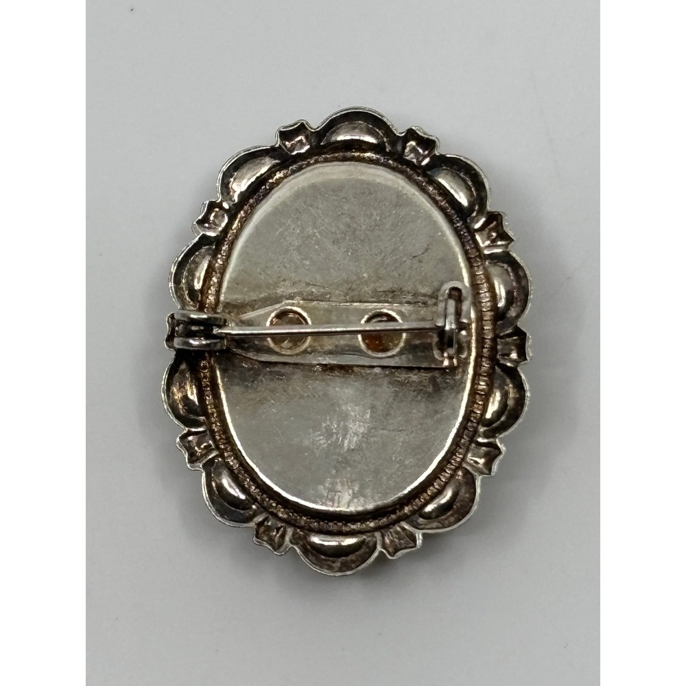 Vintage Style Cameo Brooch Silver Tone Ornate Oval Portrait Pin Black Cream - Picture 5 of 7